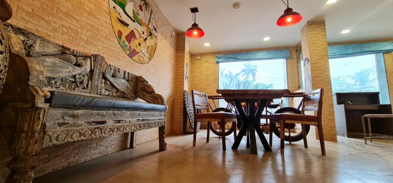 Ronaldos & Restaurants Baga 2*